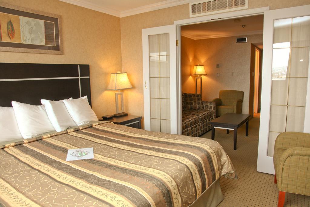George Dawson Inn Dawson Creek Exterior foto